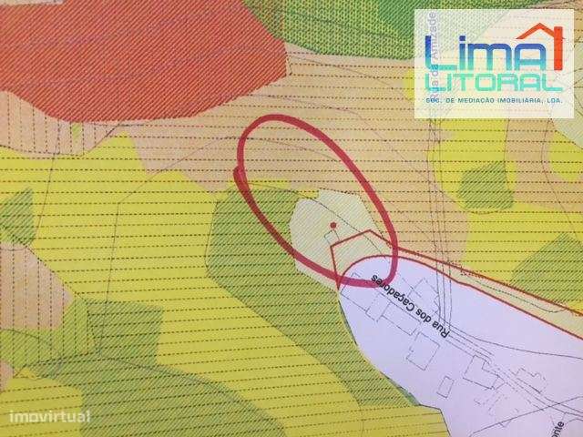 TERRENO COM POTENCIAL CONSTRUTIVO - Grande imagem: 3/4