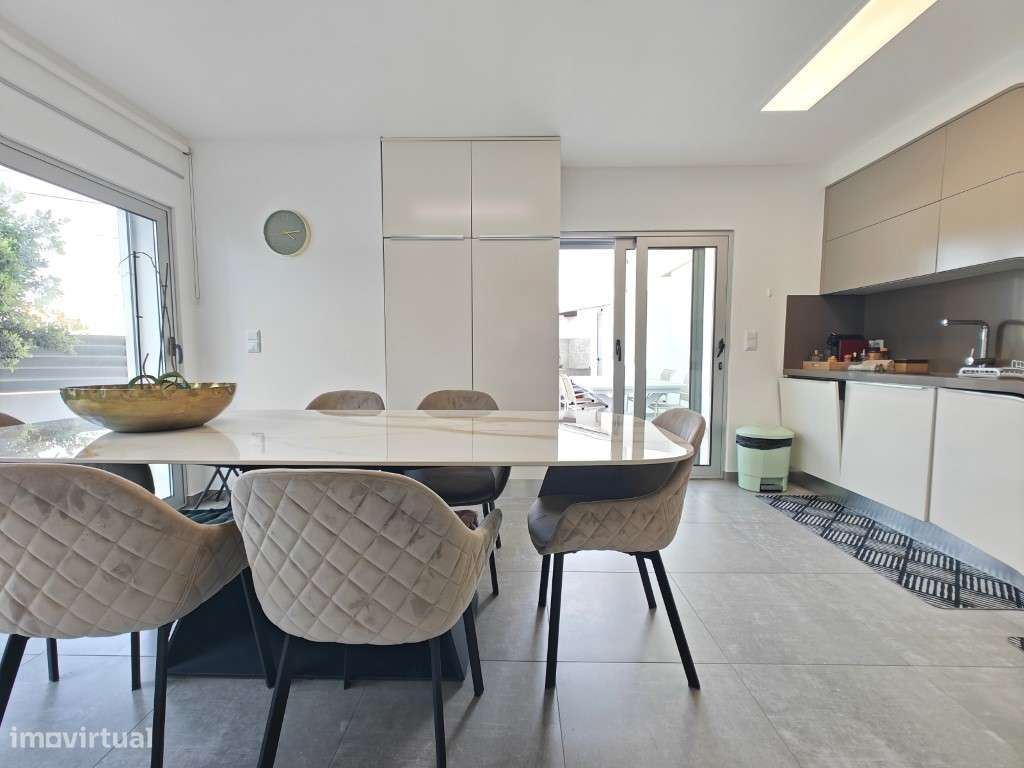 Moradia no Baleal a 500 metros da praia - Grande imagem: 5/41