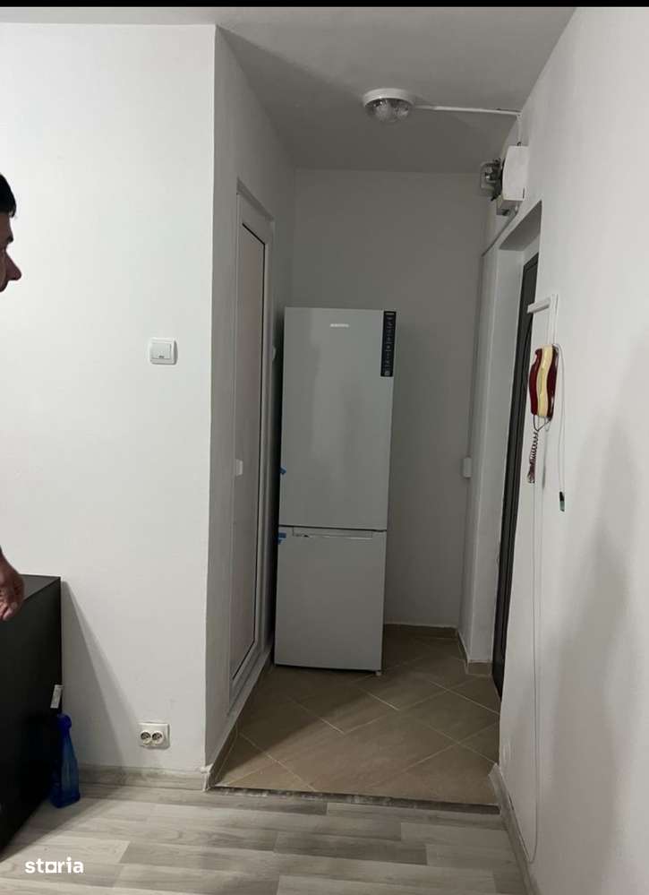 Garaoniera strada titan postavarului - Imagine principală: 2/3