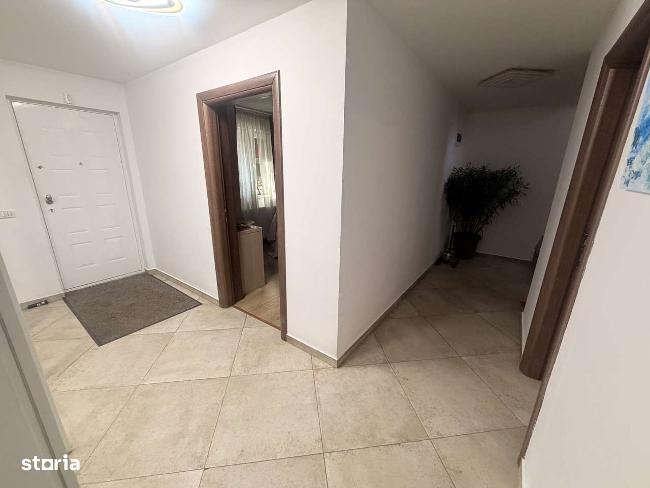 Casa deosebita P+1+M situata la doar 500m fata de metrou-8