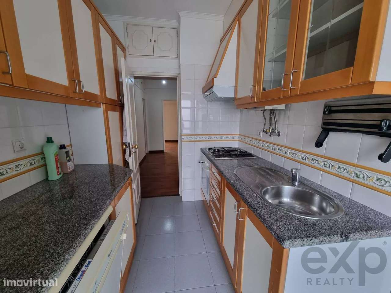 Apartamento T3 em Alvalade - Grande imagem: 2/18