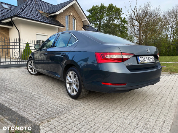 Skoda Superb 1.6 TDI Ambition - 2