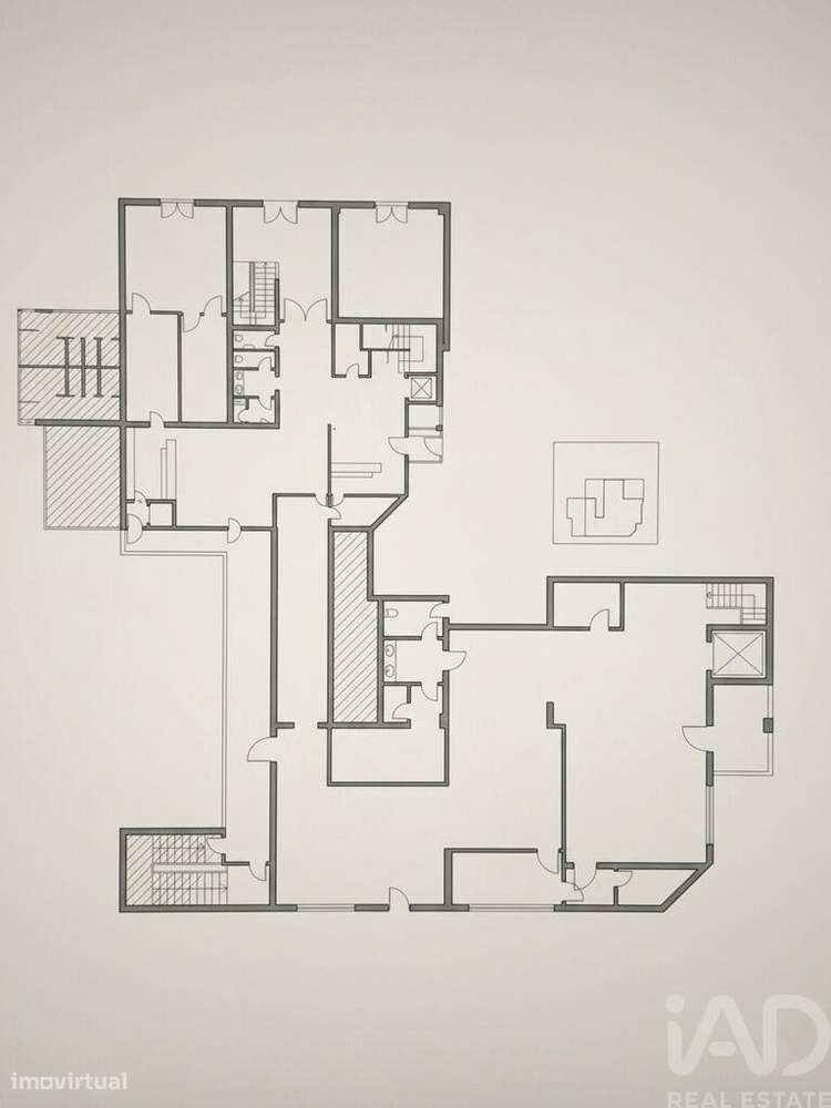 Hotel 3* T36 em Valença, Cristelo Covo e Arão de 2224,00 m2-12