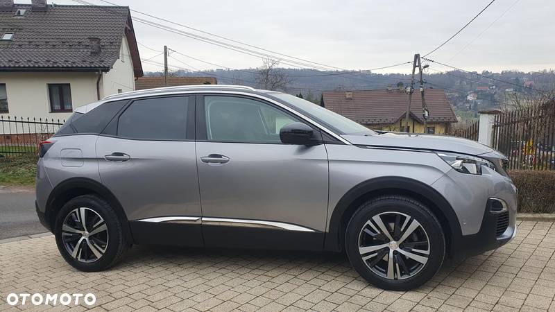 Peugeot 3008 1.2 PureTech Allure S&S EAT6 - 24