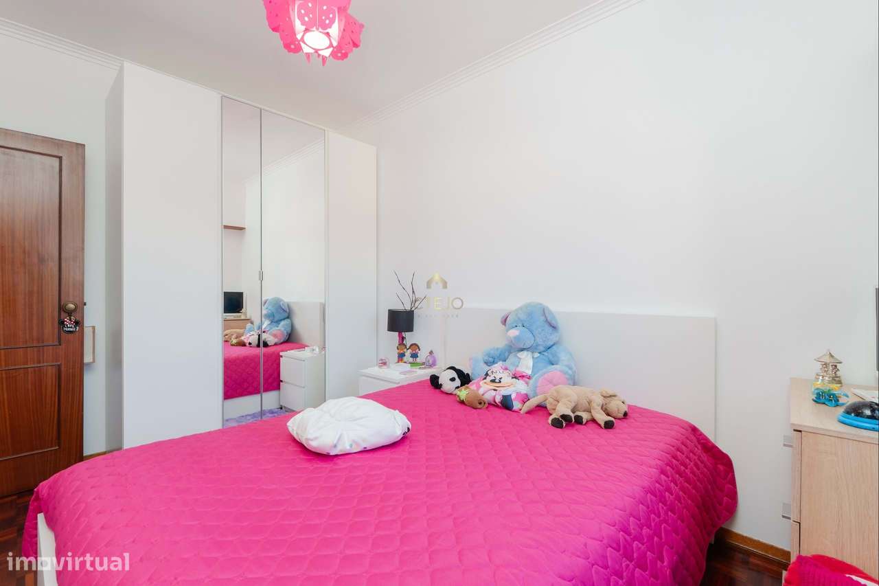 T3 com PARQUEAMENTO em Odivelas-5