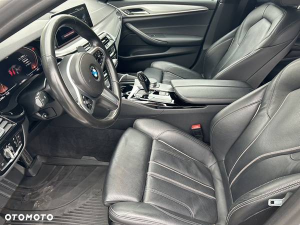 BMW Seria 5 520d xDrive MHEV M Sport sport - 10
