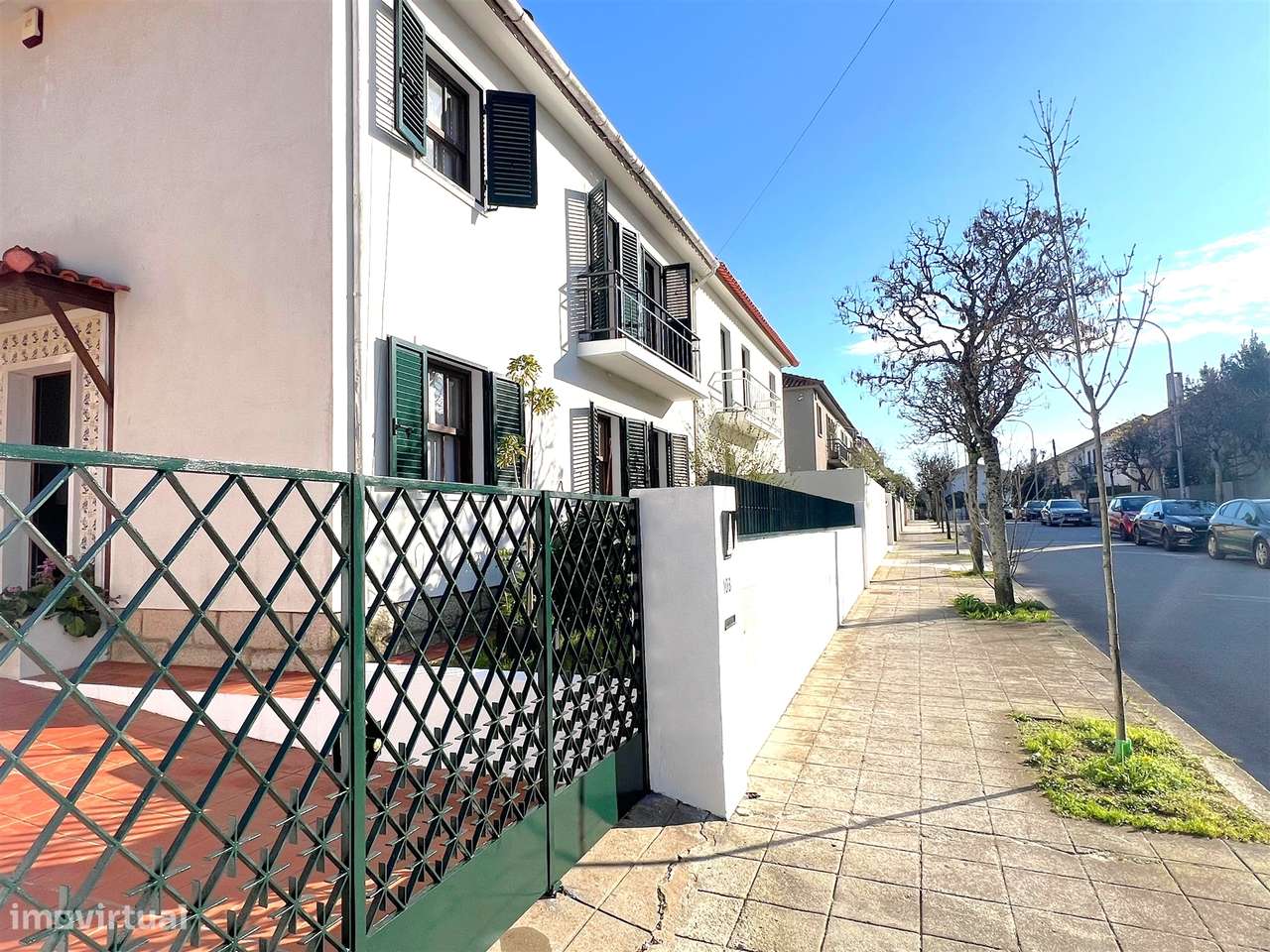 Moradia no Bairro da Vilarinha próxima do Parque da Cidade e Av. Boavi - Grande imagem: 2/38