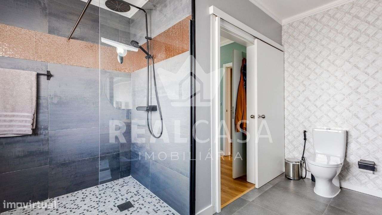 Moradia Térrea T5 em Marinha Grande-24