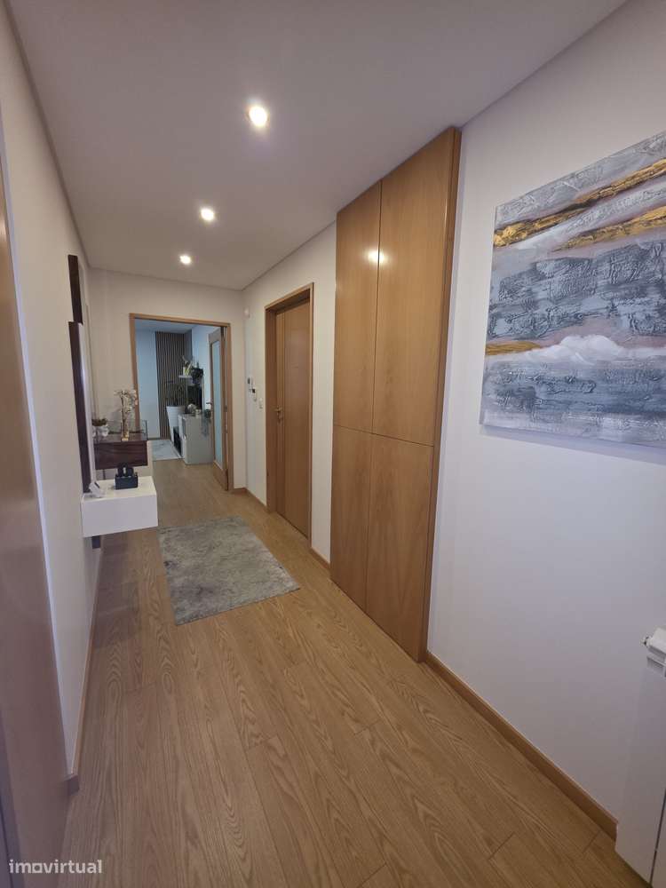 Fantástico apartamento T3 com terraço nos Passionistas-11