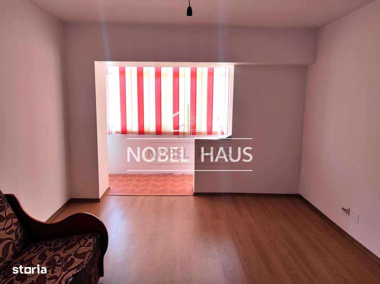 Apartament 3 camere, decomandat, etajul 3, Zona Gura Leului - Imagine principală: 4/11