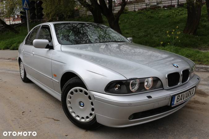 BMW Seria 5 525i - 18