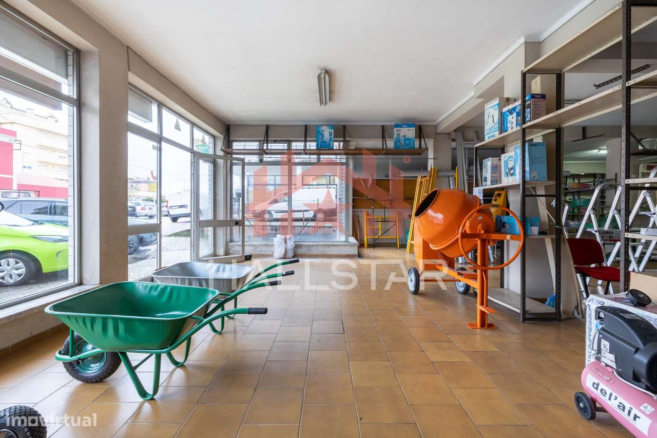 Loja / Ampla / Montra / Quinta da Alçada - Grande imagem: 3/24