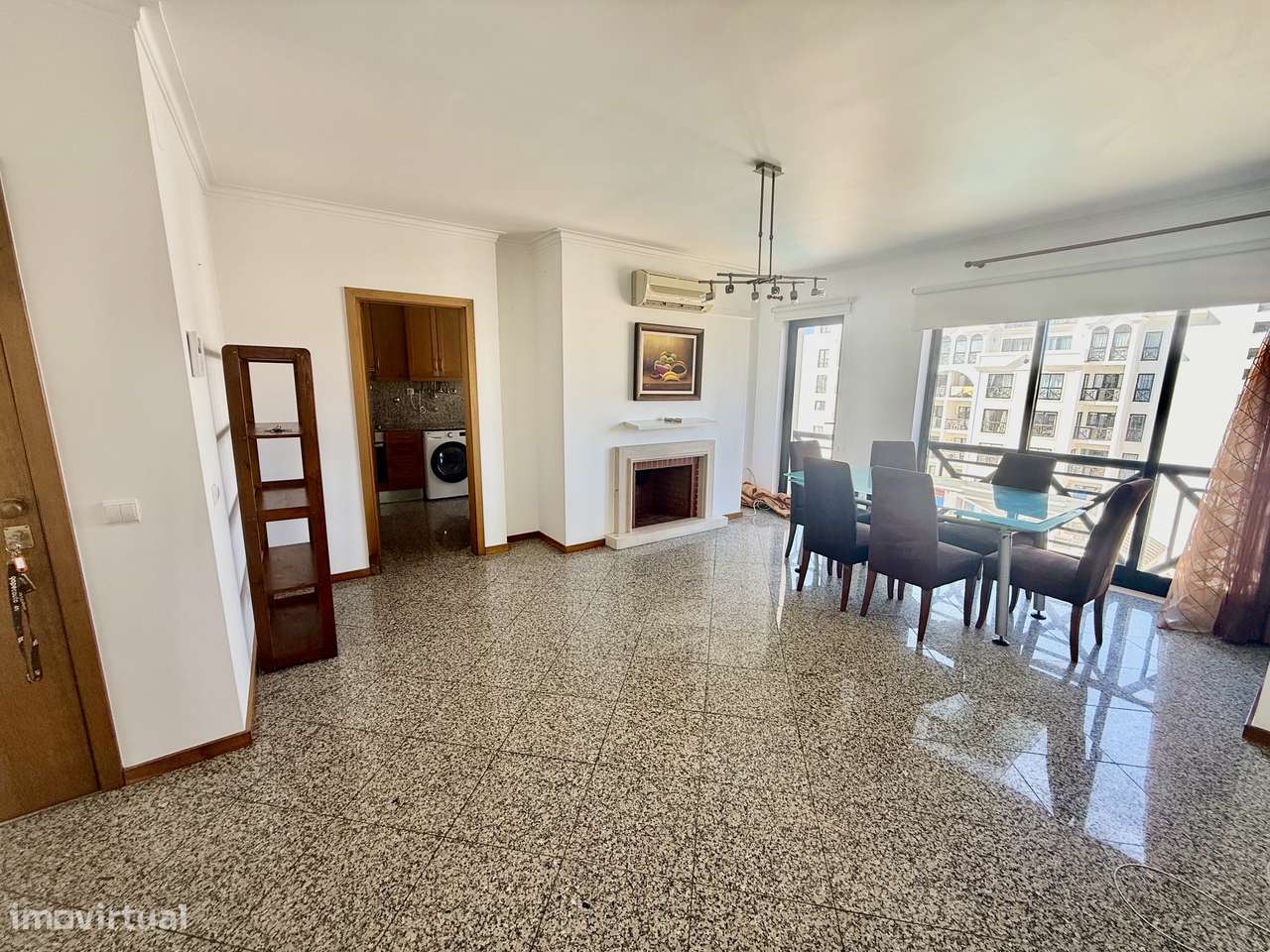 Apartamento T2 com varanda e garagem - vista praia, São Martinho Porto-5