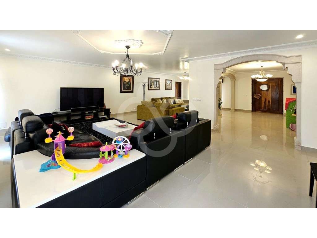 Quinta 2,4 hectares com moradia T5 em Aveiras de Cima Azambuja-25