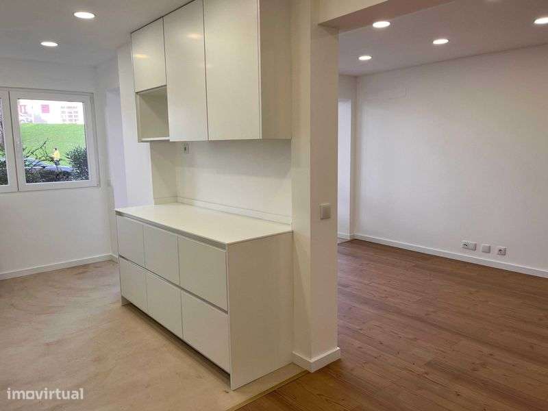 T3 Totalmente Renovado a Estrear | Telheiras | 107m² | 300m do Metro - Grande imagem: 5/12