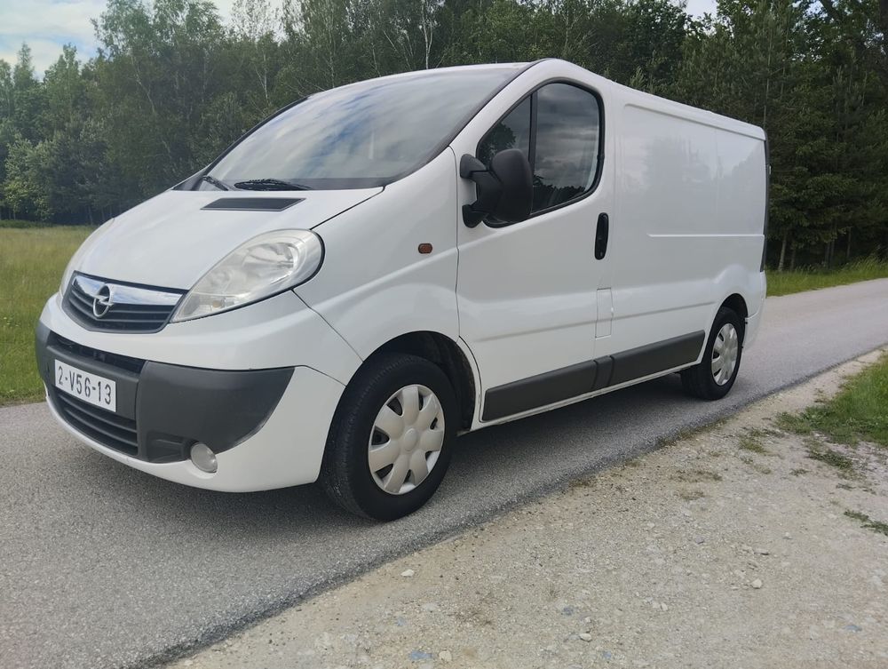 Opel Vivaro 2011