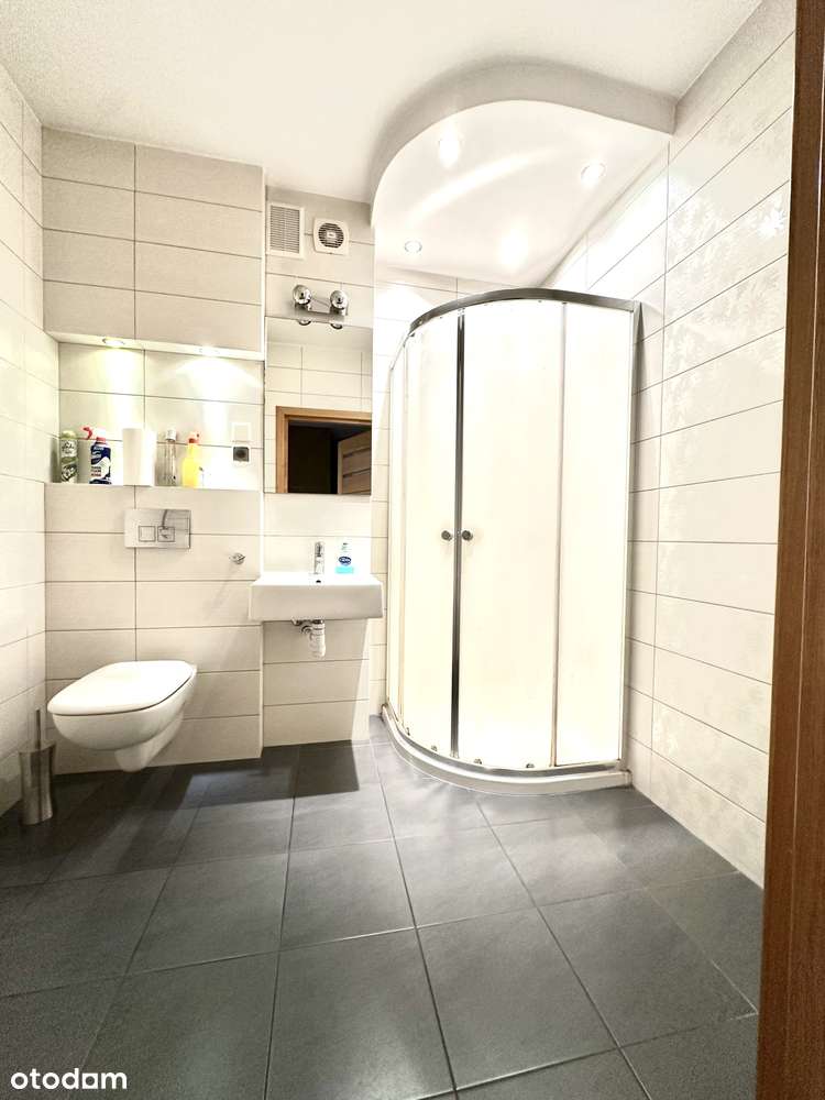 Komfortowe 3-pokojowe mieszkanie z balkonem – NISKI CZYNSZ!-7