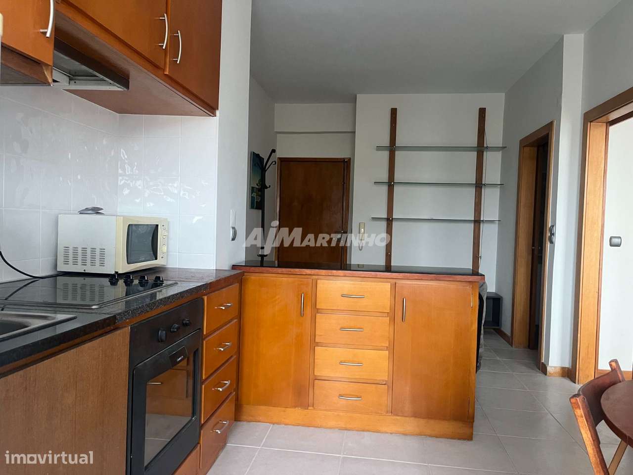 T1 Kit - Mobilado; Porto; Praça da Galiza e Palácio - Grande imagem: 2/10