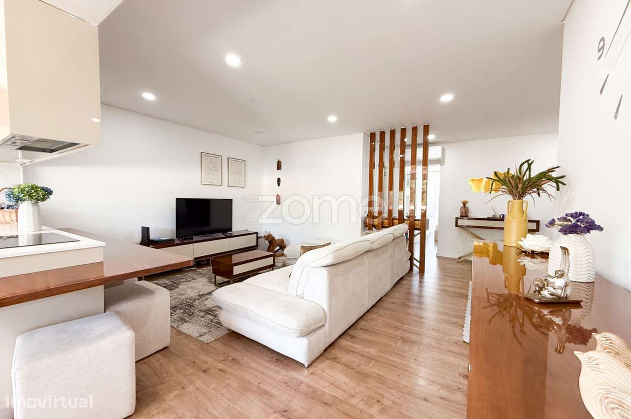 Apartamento T3 +1 Totalmente Renovado-5