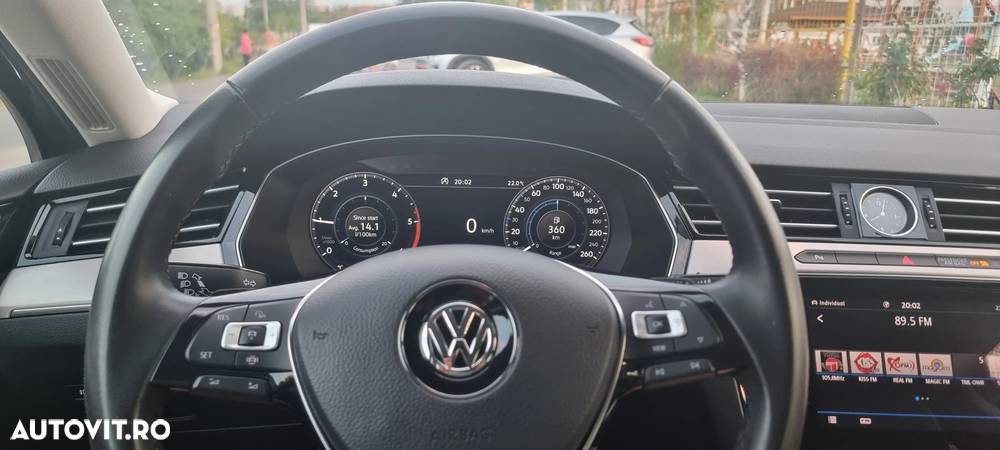 Volkswagen Passat Variant 2.0 TDI DSG 4Motion R Executive - 8
