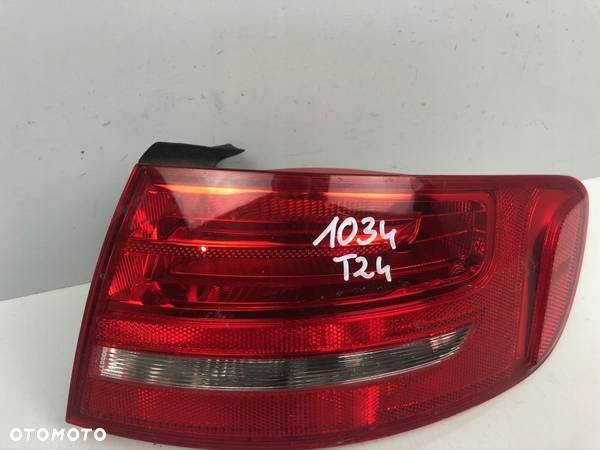 Audi A4 B8 Avant Lampa Tylna w Klapę Prawa - 11849 - 8