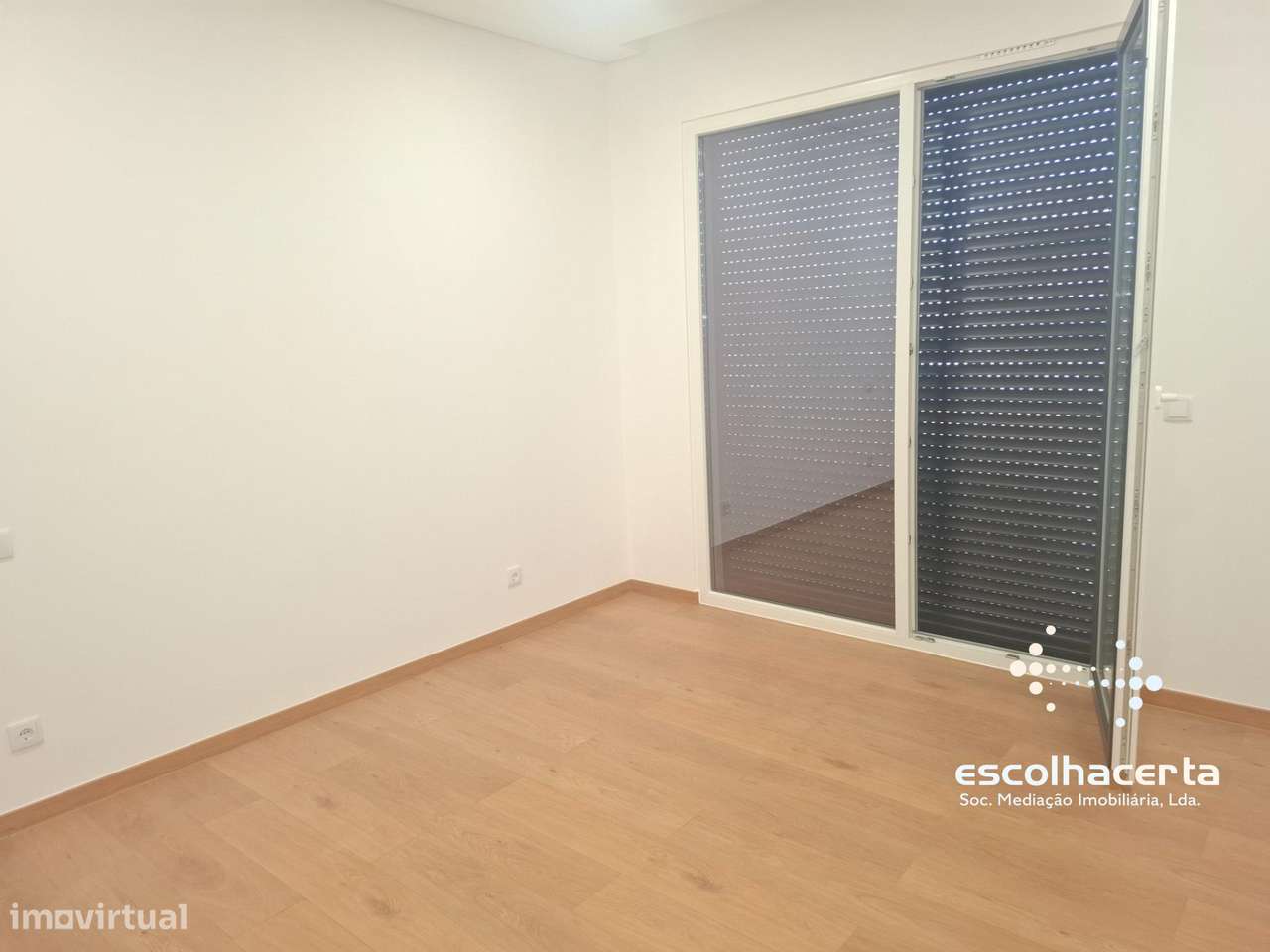 Moradia Térrea T4 Nova com Piscina Brejos Azeitão-26