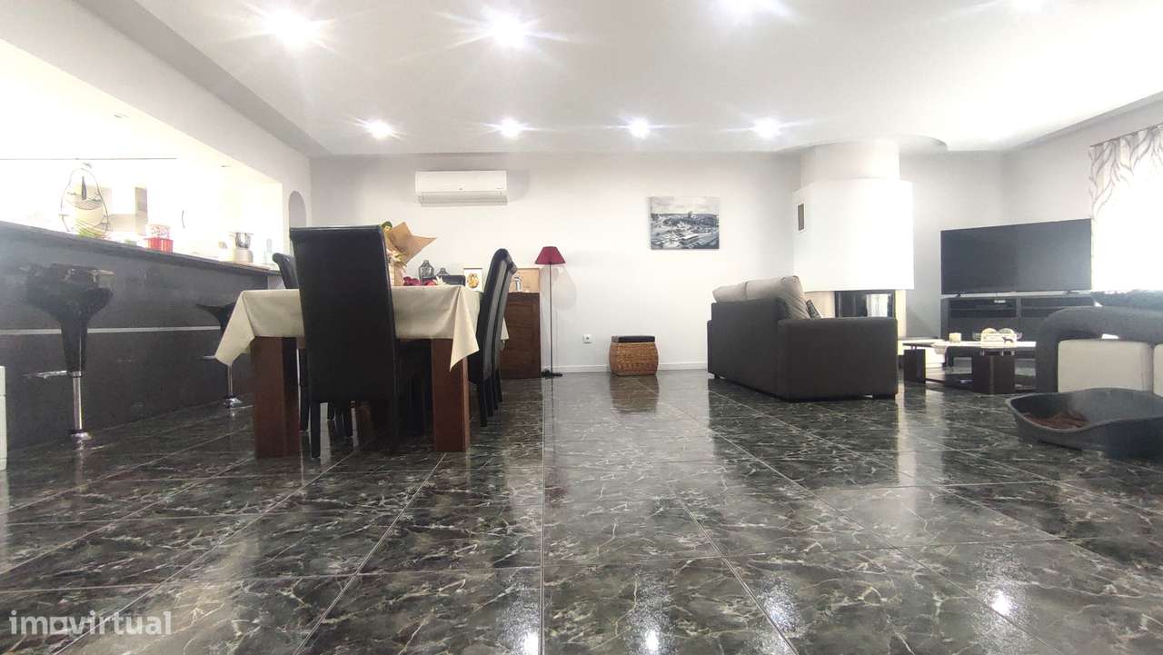 Moradia gaveto T3 em Amares-3