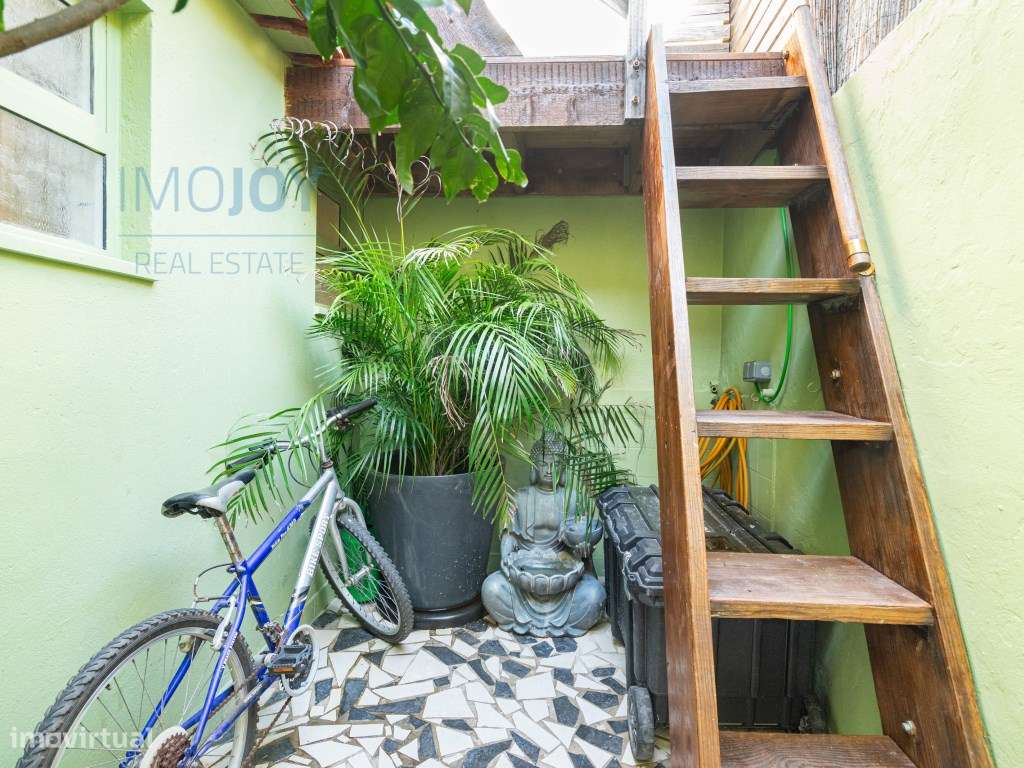 Moradia Térrea Totalmente Remodelada para Venda no Coração de Portimão-29