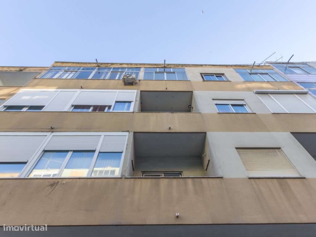 Apartamento T2 - Paio Pires - Remodelado-20