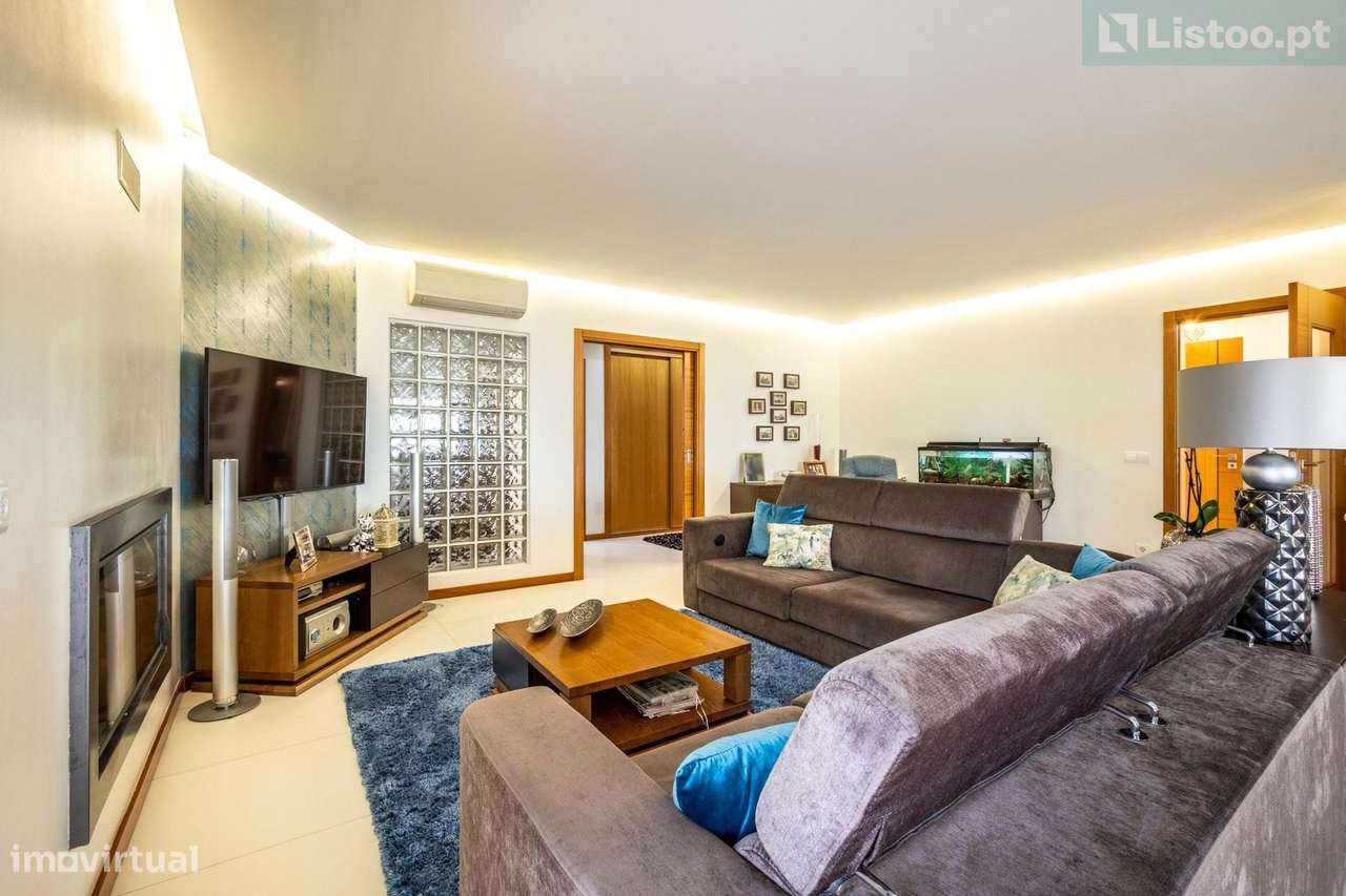 Moradia T5 Marinha Grande-6