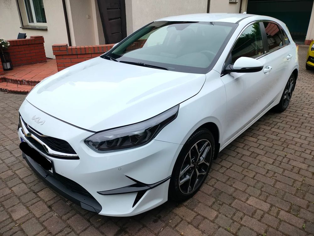 Kia Ceed III 1.5 T-GDI Tribute DCT 2025