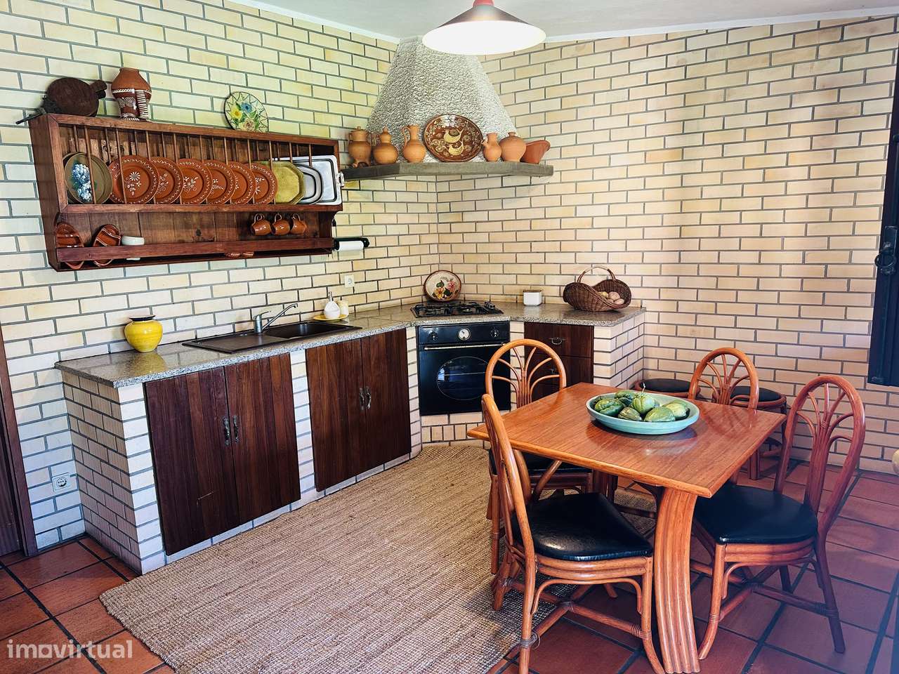 Moradia T4 de charme com grande jardim em zona tranquila-47