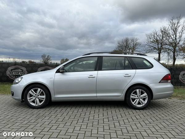 Volkswagen Golf 1.6 TDI DPF MATCH - 8