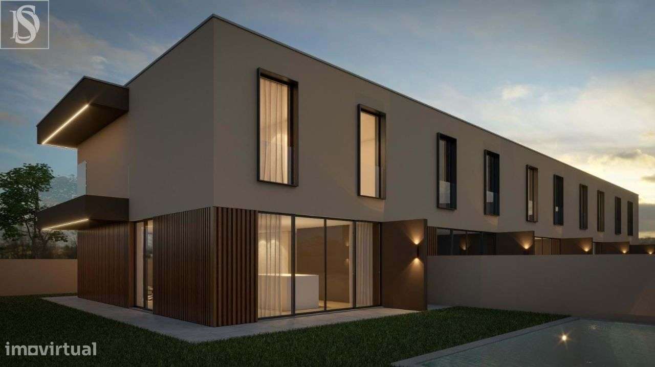 Moradia T3, NOVA, de LUXO, perto de Espinho-14