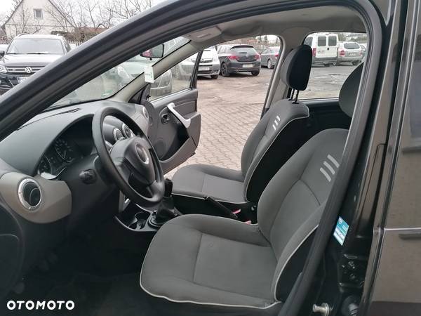 Dacia Sandero 1.2 16V - 10