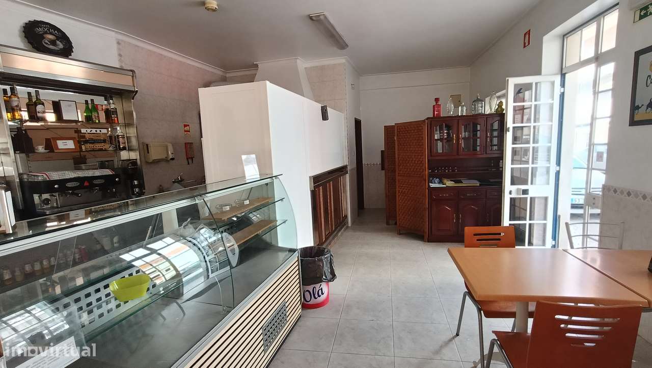 Prédio com 2 pisos | Centro do Montijo | Afetação Mista-5