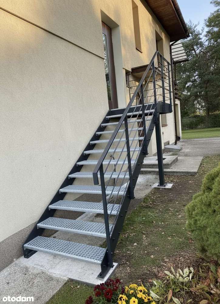 Do wynajęcia połowa domu wraz z dużym ogródkiem. Bezpośrednio! - Pełny obrazek: 2/4