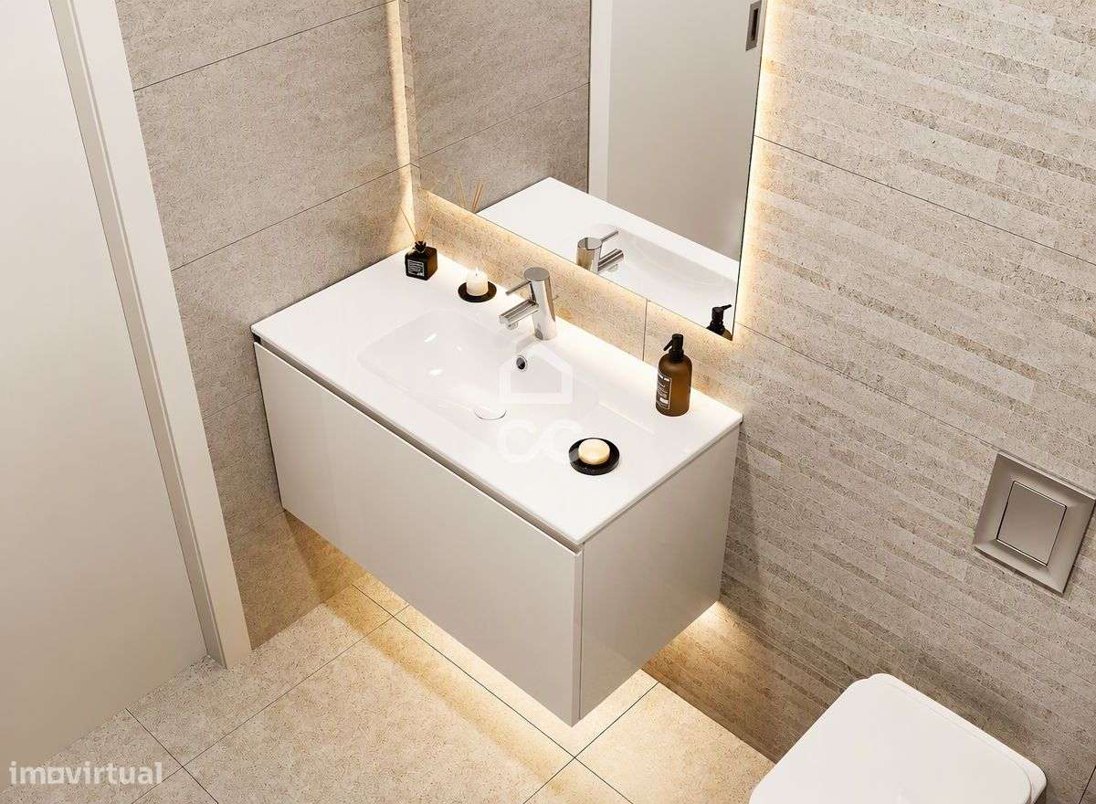 Moradia T3+1 nova, com jardim e terraço, em condomínio privativo com p-35