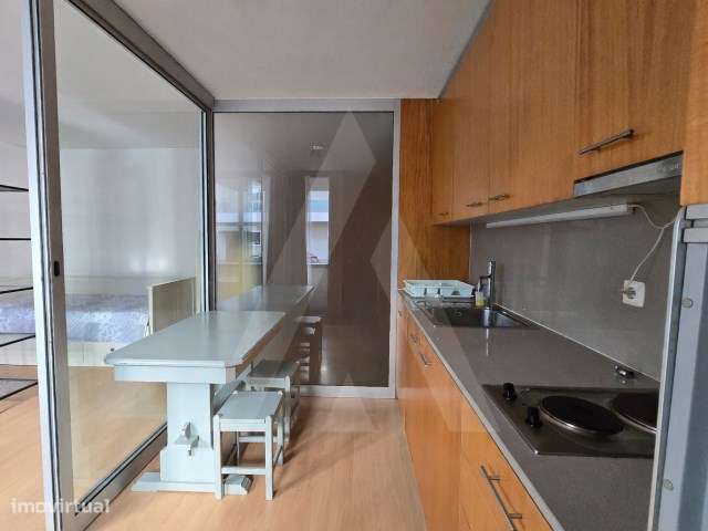 Apartamento T0 junto ao Centro Comercial Glicinias - Grande imagem: 2/14