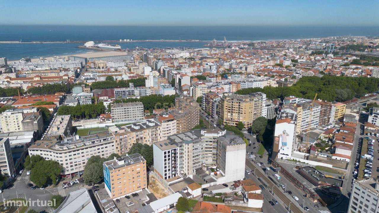 Apartamento T2 em Matosinhos com Vista para a Cidade-24