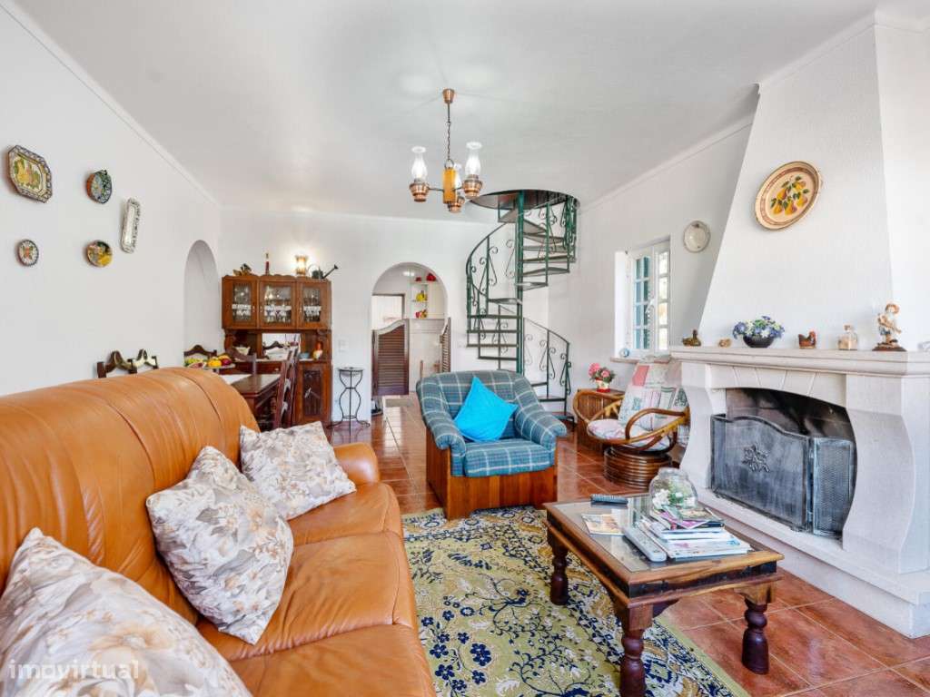 SESIMBRA - ALTO DAS VINHAS - MORADIA ISOLADA, SÓTÃO, ANEXO, PISCINA...-16