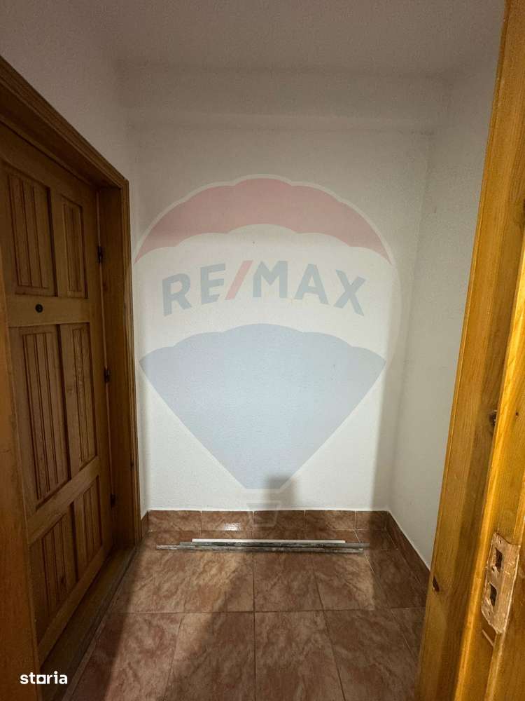 Apartament cu 2 camere  in zona Central-5