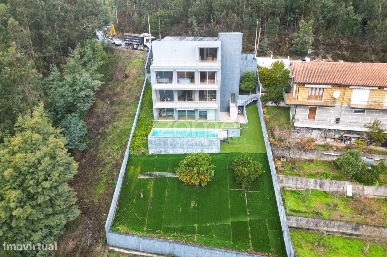 Moradia T3 | 3 Suítes e Piscina com Vista Rio - Grande imagem: 5/60