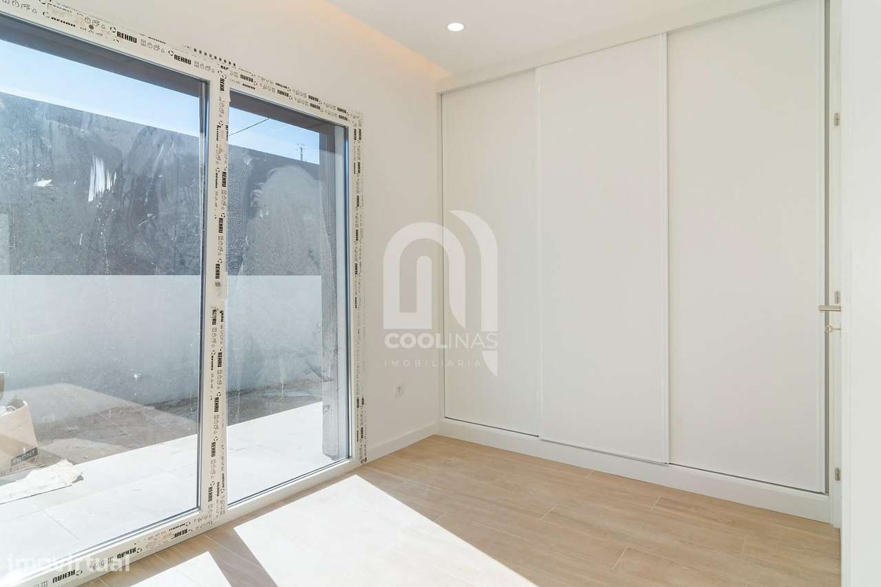 Fantástica Moradia Térrea T3+1 com Piscina de água salgada e aquecida-14