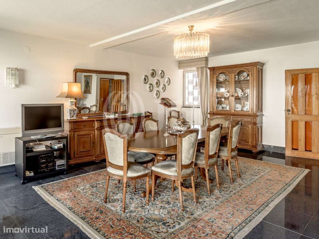 Moradia T5 vista mar e jardim na Parede Cascais - Grande imagem: 4/35