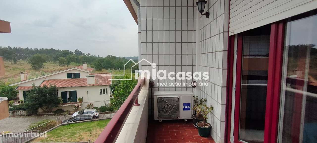 APARTAMENTO T3 DUPLEX - OIÃ-13