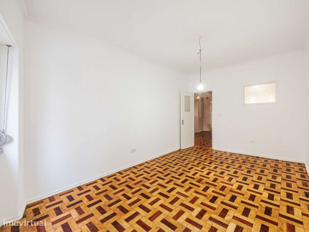 T2+1 Venteira Amadora (Á Segurança Social)-12