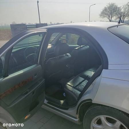 Opel Omega 2.6 Elegance - 20