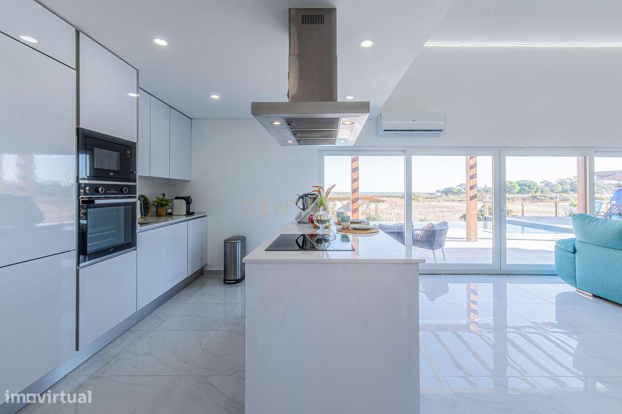 Moradia T4 + anexo T0 | Piscina Infinita | Estuário do Sado-22