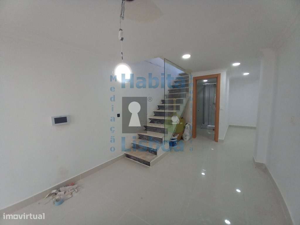 Moradia V3 com 3 divisões assoalhadas extra Parede Cascais - Grande imagem: 5/60